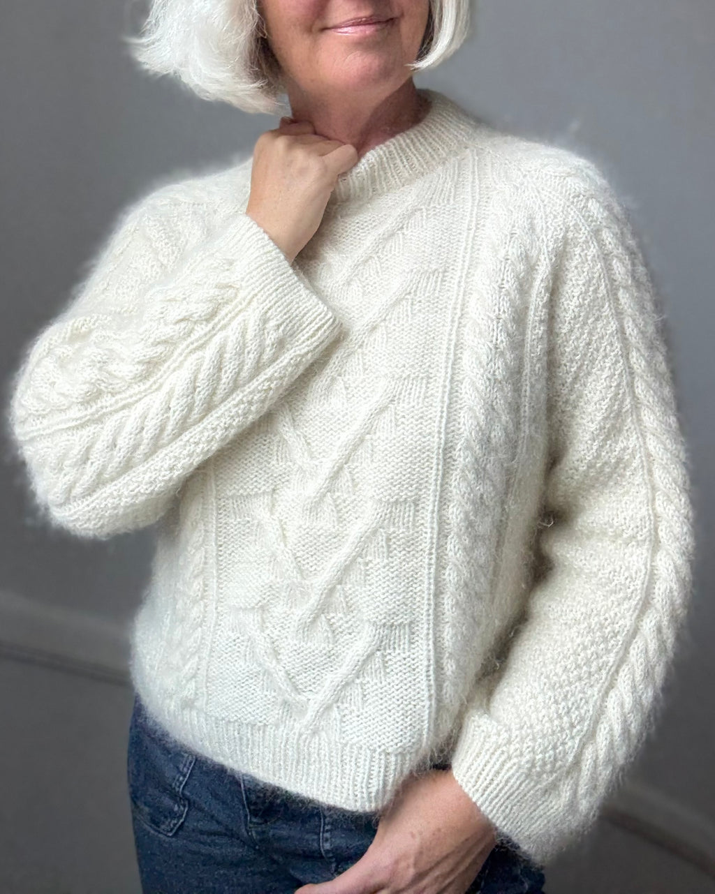Cable Joy Sweater (English) – Lenes Knitwear Cable Joy Sweater (English) – Lenes Knitwear
