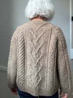 Cable Joy Cardigan (Deutsch)