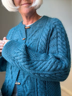 Cable Joy Cardigan (Deutsch)
