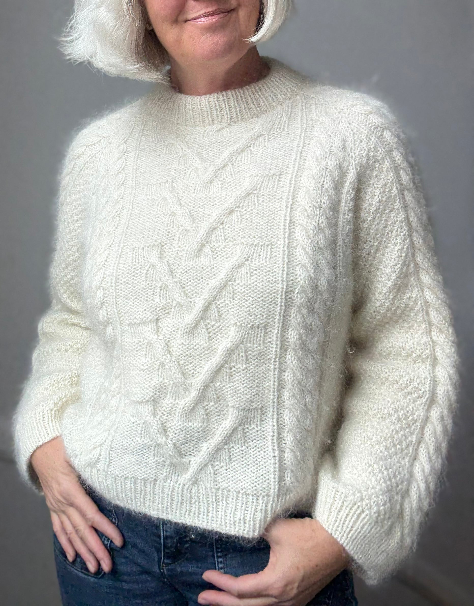 Cable Joy Sweater (Deutsch)
